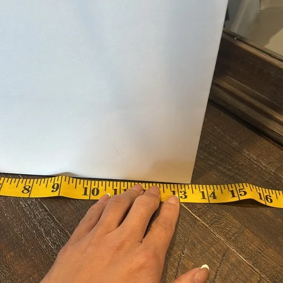 Loewe large shopping bag in excellent used condition. - Picture 4 of 6